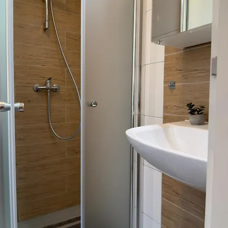 Aryve Boutique-apartments In Bester Lage In 公寓 *